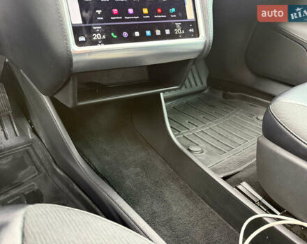 Сірий Тесла Модель С, об'ємом двигуна 0 л та пробігом 170 тис. км за 12500 $, фото 26 на Automoto.ua