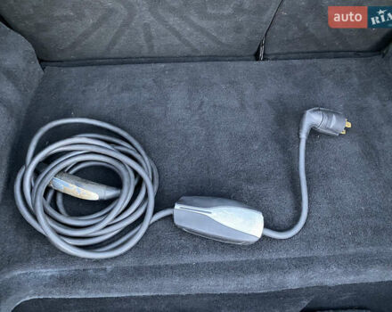 Сірий Тесла Модель С, об'ємом двигуна 0 л та пробігом 123 тис. км за 10700 $, фото 21 на Automoto.ua