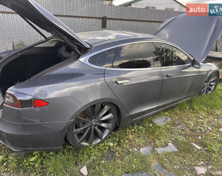 Серый Тесла Модель С, объемом двигателя 0 л и пробегом 128 тыс. км за 5500 $, фото 10 на Automoto.ua
