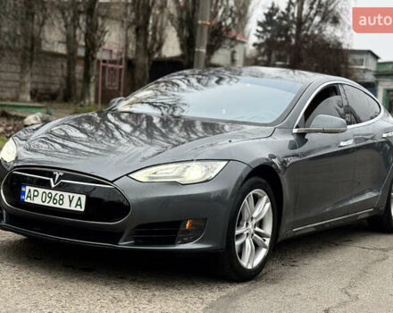 Серый Тесла Модель С, объемом двигателя 0 л и пробегом 360 тыс. км за 10500 $, фото 4 на Automoto.ua