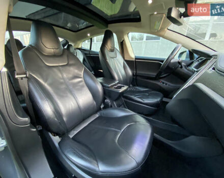 Сірий Тесла Модель С, об'ємом двигуна 0 л та пробігом 123 тис. км за 10700 $, фото 25 на Automoto.ua