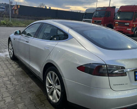 Серый Тесла Модель С, объемом двигателя 0 л и пробегом 298 тыс. км за 15100 $, фото 5 на Automoto.ua