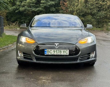 Серый Тесла Модель С, объемом двигателя 0 л и пробегом 242 тыс. км за 10999 $, фото 32 на Automoto.ua