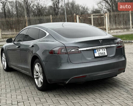 Серый Тесла Модель С, объемом двигателя 0 л и пробегом 360 тыс. км за 10500 $, фото 2 на Automoto.ua