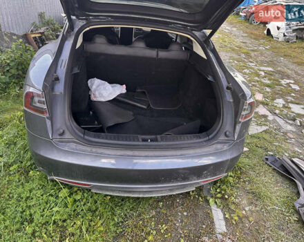 Серый Тесла Модель С, объемом двигателя 0 л и пробегом 128 тыс. км за 5500 $, фото 11 на Automoto.ua