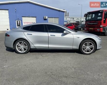 Серый Тесла Модель С, объемом двигателя 0 л и пробегом 170 тыс. км за 10900 $, фото 21 на Automoto.ua