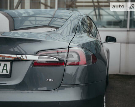 Серый Тесла Модель С, объемом двигателя 0 л и пробегом 66 тыс. км за 29900 $, фото 12 на Automoto.ua