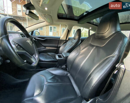 Сірий Тесла Модель С, об'ємом двигуна 0 л та пробігом 123 тис. км за 10700 $, фото 16 на Automoto.ua