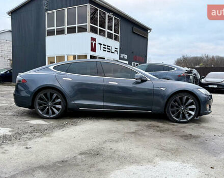 Серый Тесла Модель С, объемом двигателя 0 л и пробегом 287 тыс. км за 13700 $, фото 4 на Automoto.ua