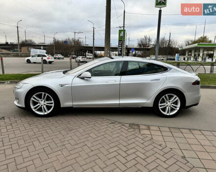 Серый Тесла Модель С, объемом двигателя 0 л и пробегом 275 тыс. км за 12500 $, фото 7 на Automoto.ua