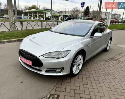 Серый Тесла Модель С, объемом двигателя 0 л и пробегом 275 тыс. км за 12500 $, фото 5 на Automoto.ua