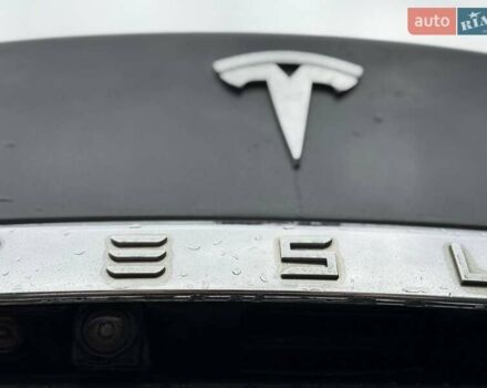 Серый Тесла Модель С, объемом двигателя 0 л и пробегом 200 тыс. км за 14900 $, фото 9 на Automoto.ua