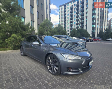 Серый Тесла Модель С, объемом двигателя 0 л и пробегом 115 тыс. км за 15000 $, фото 5 на Automoto.ua