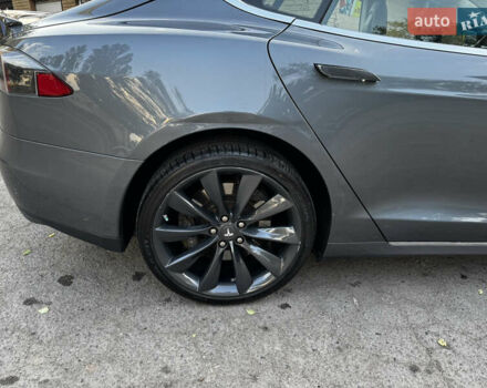 Тесла Модель С 2014 в Днепре (Днепропетровске) на Automoto.ua Серый Тесла Модель С, объемом двигателя 0 л и пробегом 160 тыс. км за 16000 $, фото 5 на Automoto.ua