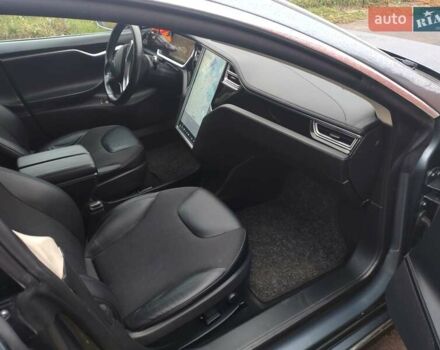 Серый Тесла Модель С, объемом двигателя 0 л и пробегом 180 тыс. км за 10999 $, фото 18 на Automoto.ua