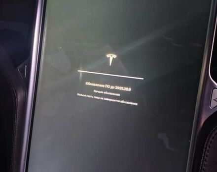 Серый Тесла Модель С, объемом двигателя 0 л и пробегом 180 тыс. км за 10999 $, фото 23 на Automoto.ua