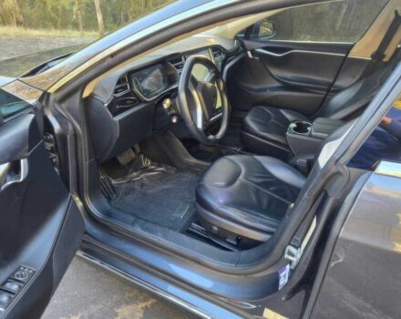 Серый Тесла Модель С, объемом двигателя 0 л и пробегом 86 тыс. км за 3400 $, фото 9 на Automoto.ua