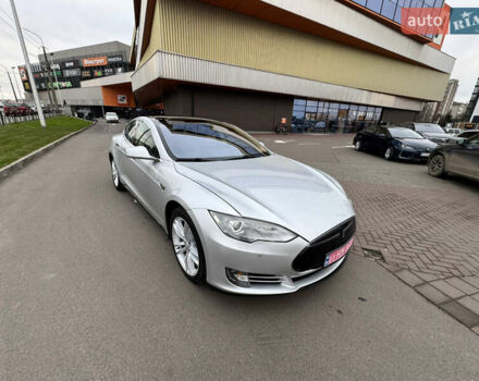 Серый Тесла Модель С, объемом двигателя 0 л и пробегом 275 тыс. км за 12500 $, фото 16 на Automoto.ua