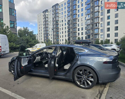 Серый Тесла Модель С, объемом двигателя 0 л и пробегом 115 тыс. км за 15000 $, фото 4 на Automoto.ua