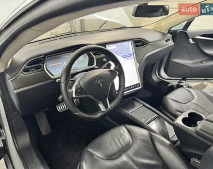 Серый Тесла Модель С, объемом двигателя 0 л и пробегом 275 тыс. км за 12500 $, фото 25 на Automoto.ua