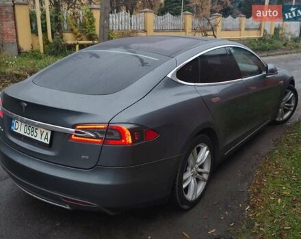 Серый Тесла Модель С, объемом двигателя 0 л и пробегом 180 тыс. км за 10999 $, фото 7 на Automoto.ua