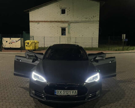 Серый Тесла Модель С, объемом двигателя 0 л и пробегом 170 тыс. км за 11999 $, фото 16 на Automoto.ua