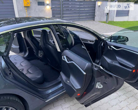 Серый Тесла Модель С, объемом двигателя 0 л и пробегом 248 тыс. км за 18600 $, фото 25 на Automoto.ua