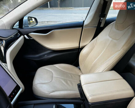 Тесла Модель С 2014 в Днепре (Днепропетровске) на Automoto.ua Серый Тесла Модель С, объемом двигателя 0 л и пробегом 160 тыс. км за 16000 $, фото 9 на Automoto.ua