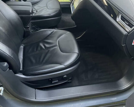 Сірий Тесла Модель С, об'ємом двигуна 0 л та пробігом 172 тис. км за 13500 $, фото 16 на Automoto.ua