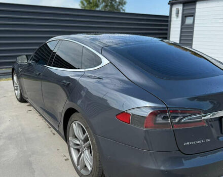 Тесла Модель С 2014 в Василькове на Automoto.ua Серый Тесла Модель С, объемом двигателя 0 л и пробегом 117 тыс. км за 14300 $, фото 4 на Automoto.ua