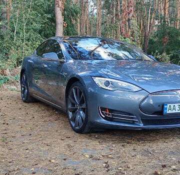 Серый Тесла Модель С, объемом двигателя 0 л и пробегом 115 тыс. км за 15000 $, фото 25 на Automoto.ua