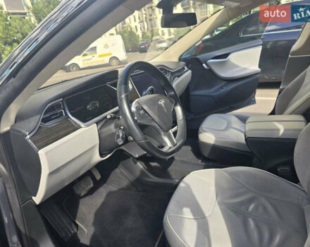 Серый Тесла Модель С, объемом двигателя 0 л и пробегом 115 тыс. км за 15000 $, фото 2 на Automoto.ua
