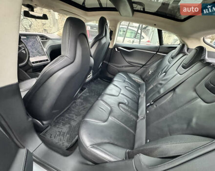 Серый Тесла Модель С, объемом двигателя 0 л и пробегом 275 тыс. км за 12500 $, фото 22 на Automoto.ua