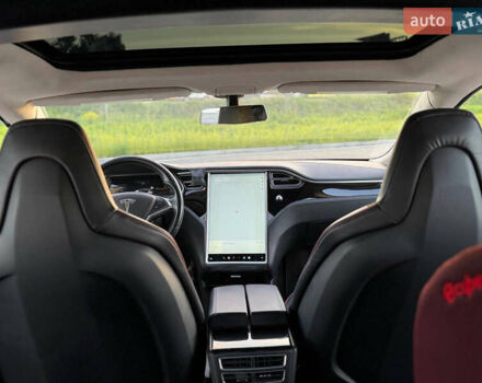 Серый Тесла Модель С, объемом двигателя 0 л и пробегом 274 тыс. км за 13400 $, фото 26 на Automoto.ua