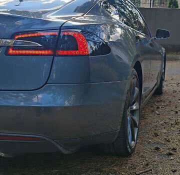 Серый Тесла Модель С, объемом двигателя 0 л и пробегом 115 тыс. км за 15000 $, фото 24 на Automoto.ua