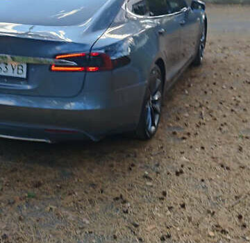 Серый Тесла Модель С, объемом двигателя 0 л и пробегом 115 тыс. км за 15000 $, фото 23 на Automoto.ua