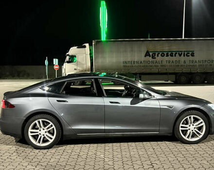 Серый Тесла Модель С, объемом двигателя 0 л и пробегом 170 тыс. км за 11999 $, фото 2 на Automoto.ua