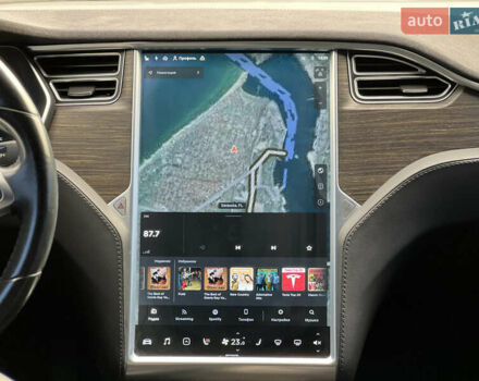 Сірий Тесла Модель С, об'ємом двигуна 0 л та пробігом 76 тис. км за 15500 $, фото 26 на Automoto.ua