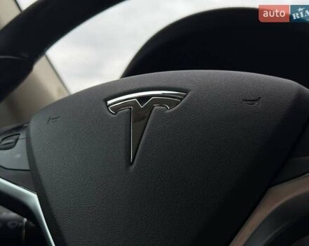 Серый Тесла Модель С, объемом двигателя 0 л и пробегом 200 тыс. км за 14900 $, фото 39 на Automoto.ua