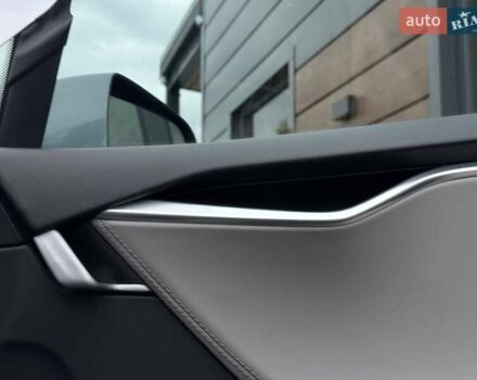 Серый Тесла Модель С, объемом двигателя 0 л и пробегом 200 тыс. км за 14900 $, фото 61 на Automoto.ua