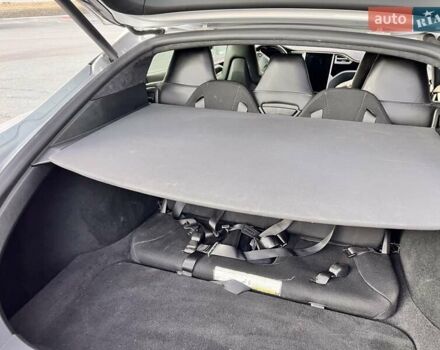 Серый Тесла Модель С, объемом двигателя 0 л и пробегом 157 тыс. км за 15000 $, фото 7 на Automoto.ua