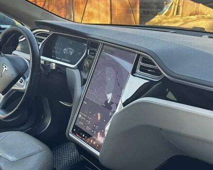 Серый Тесла Модель С, объемом двигателя 0 л и пробегом 318 тыс. км за 12500 $, фото 2 на Automoto.ua