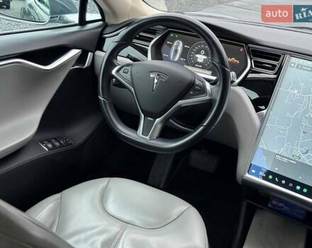 Серый Тесла Модель С, объемом двигателя 0 л и пробегом 200 тыс. км за 14900 $, фото 51 на Automoto.ua