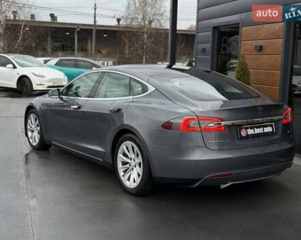 Серый Тесла Модель С, объемом двигателя 0 л и пробегом 200 тыс. км за 14900 $, фото 3 на Automoto.ua