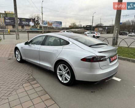 Серый Тесла Модель С, объемом двигателя 0 л и пробегом 275 тыс. км за 12500 $, фото 8 на Automoto.ua