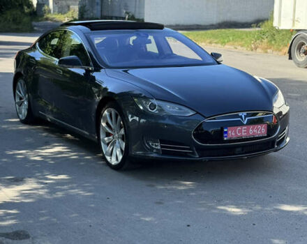Серый Тесла Модель С, объемом двигателя 0 л и пробегом 108 тыс. км за 14400 $, фото 1 на Automoto.ua