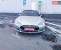 Серый Тесла Модель С, объемом двигателя 0 л и пробегом 302 тыс. км за 10999 $, фото 5 на Automoto.ua