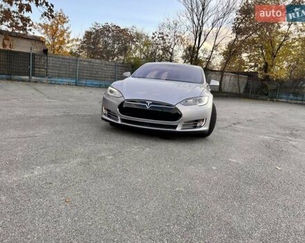 Серый Тесла Модель С, объемом двигателя 0 л и пробегом 157 тыс. км за 15000 $, фото 6 на Automoto.ua