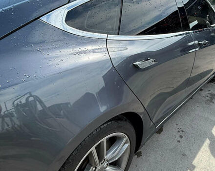 Тесла Модель С 2014 в Василькове на Automoto.ua Серый Тесла Модель С, объемом двигателя 0 л и пробегом 117 тыс. км за 14300 $, фото 5 на Automoto.ua