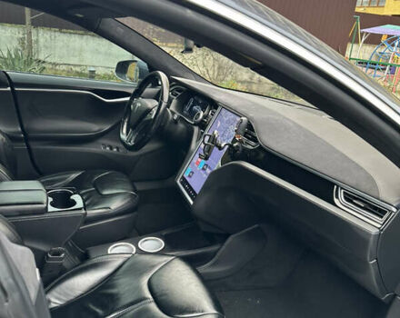 Серый Тесла Модель С, объемом двигателя 0 л и пробегом 278 тыс. км за 10999 $, фото 7 на Automoto.ua